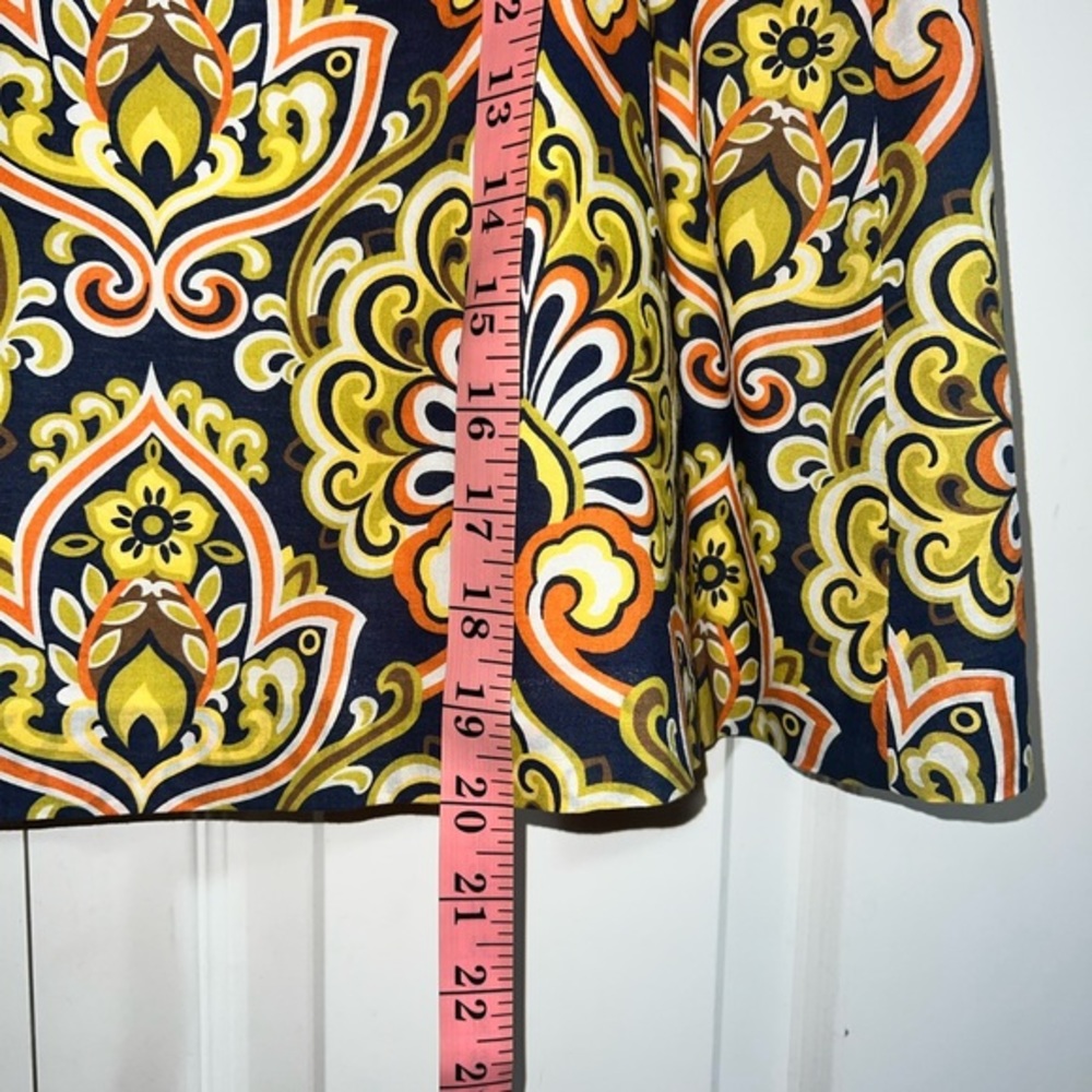 J. Crew Mini Skirt. Size 6. LIKE NEW. - Picture 6 of 7